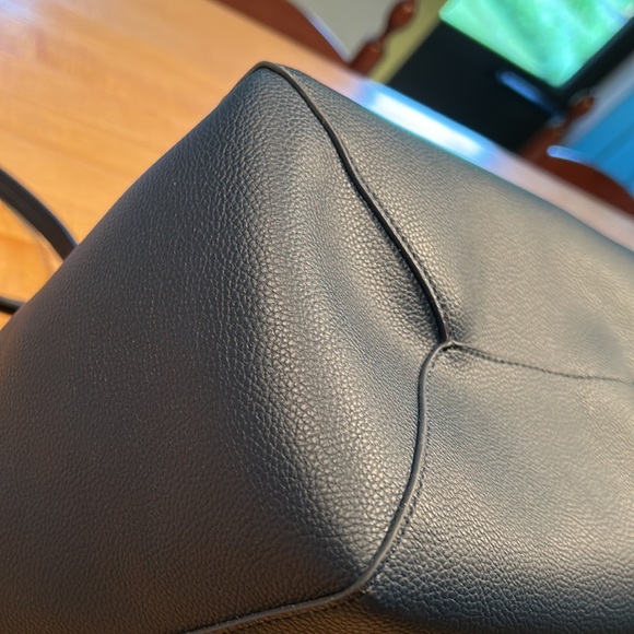 NWOT Tommy Bahama bag - Picture 10 of 15